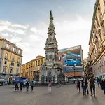A Pochi Passi Da Piazza Del Gesu By Wonderful Italy דירה נאפולי