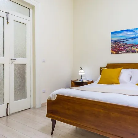 A Pochi Passi Da Piazza Del Gesu By Wonderful Italy Apartment