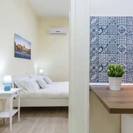 Apartment A Pochi Passi Da Piazza Del Gesu By Wonderful Italy