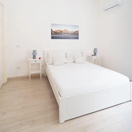 Apartment A Pochi Passi Da Piazza Del Gesu By Wonderful Italy Neapel